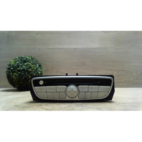 Autoradio d'origine RENAULT GRAND SCENIC 3 PHASE 1 d’occasion