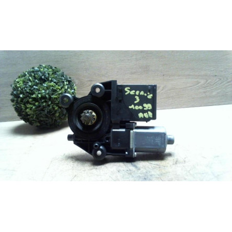 Moteur leve vitre avant droit RENAULT GRAND SCENIC 3 PHASE 1 d’occasion