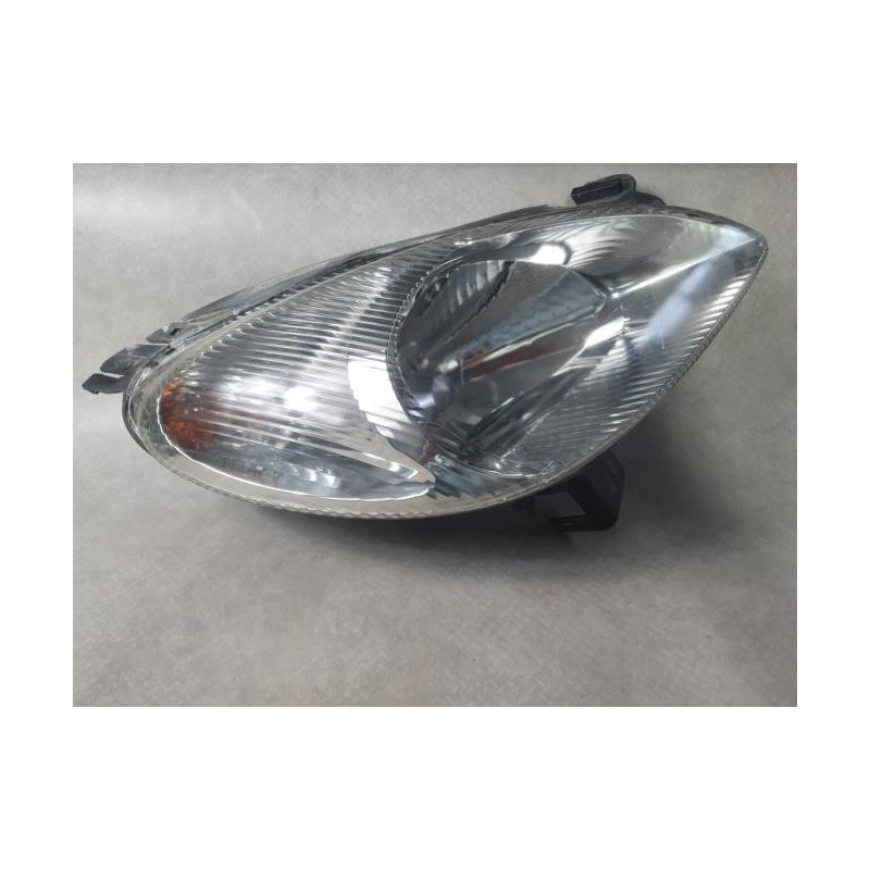 Optique avant principal droit (feux)(phare) CITROEN XSARA PICASSO PHASE 1 d’occasion