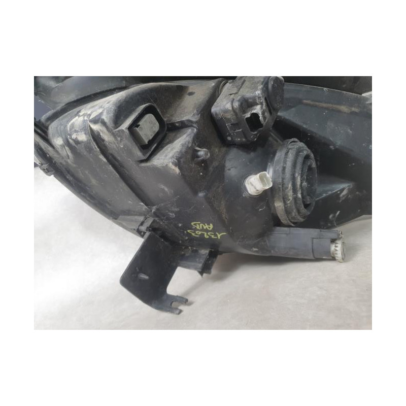 Optique avant principal droit (feux)(phare) CITROEN XSARA PICASSO PHASE 1 d’occasion