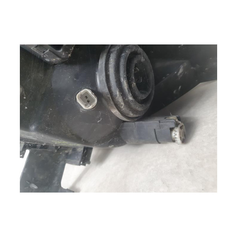 Optique avant principal droit (feux)(phare) CITROEN XSARA PICASSO PHASE 1 d’occasion
