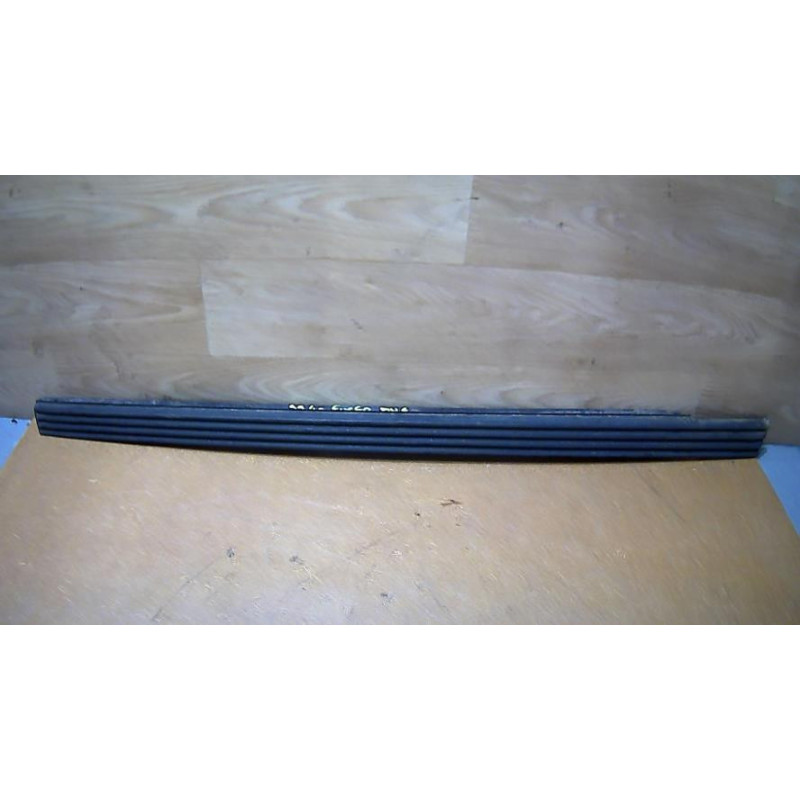 Baguette d'aile arrière gauche RENAULT FUEGO COUPE d’occasion