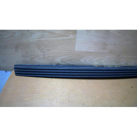 Baguette d'aile arrière gauche RENAULT FUEGO COUPE d’occasion