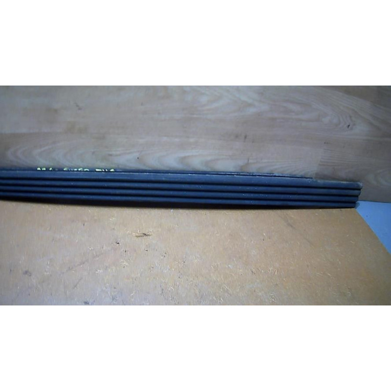 Baguette d'aile arrière gauche RENAULT FUEGO COUPE d’occasion