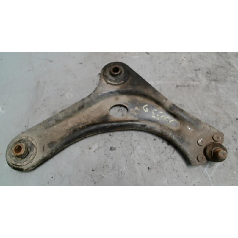 Triangle avant droit CITROEN C3 1 PHASE 2 d’occasion