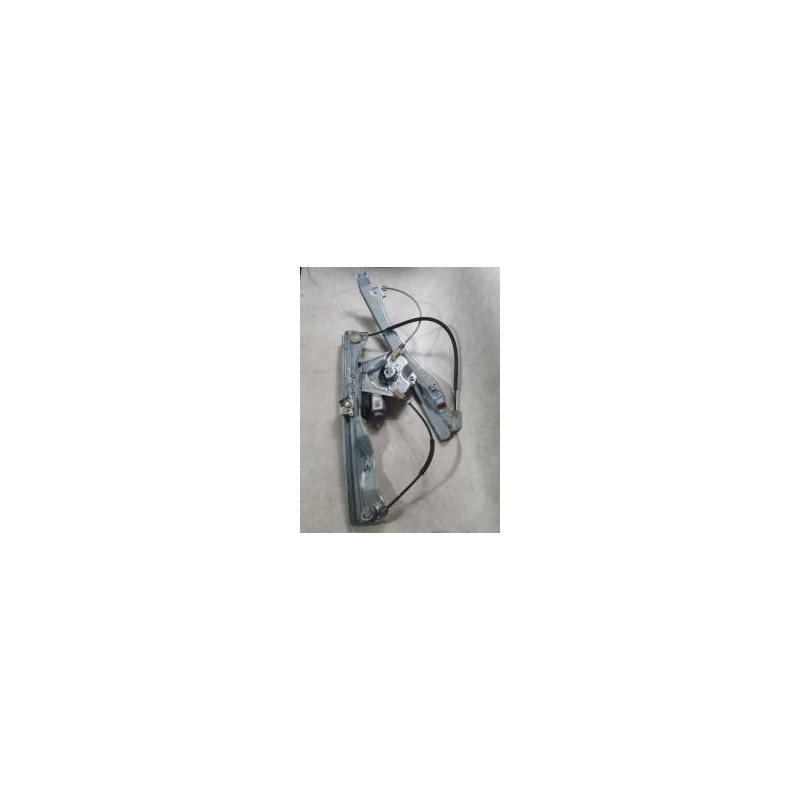 Leve vitre electrique avant gauche RENAULT CLIO 3 PHASE 1 d’occasion