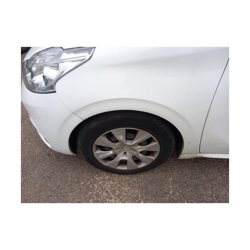 Charniere de porte avant gauche PEUGEOT 208 1 PHASE 2 d’occasion