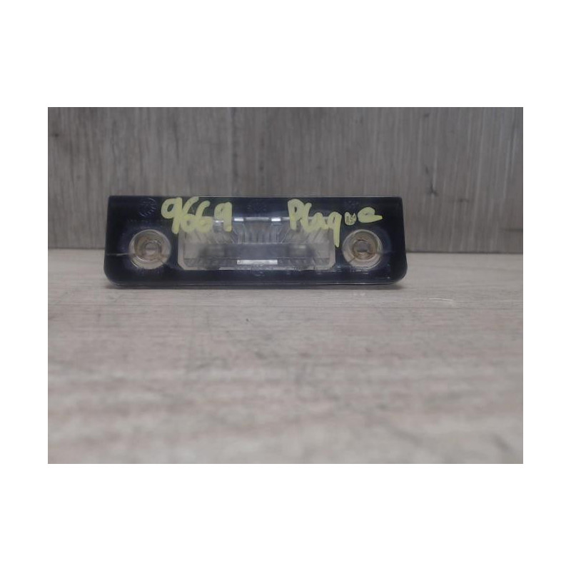 Eclairage de plaque SKODA OCTAVIA 2 PHASE 1 d’occasion