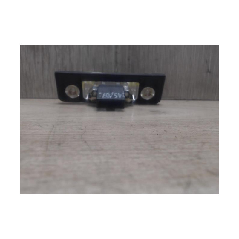 Eclairage de plaque SKODA OCTAVIA 2 PHASE 1 d’occasion