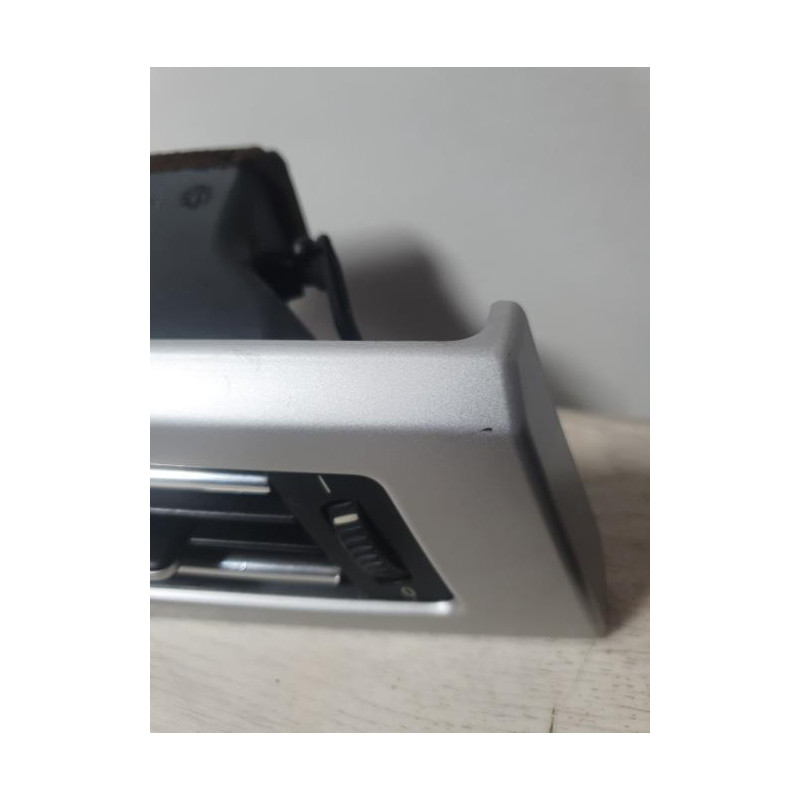 Aerateur tableau de bord BMW SERIE 3 E90 PHASE 2 d’occasion