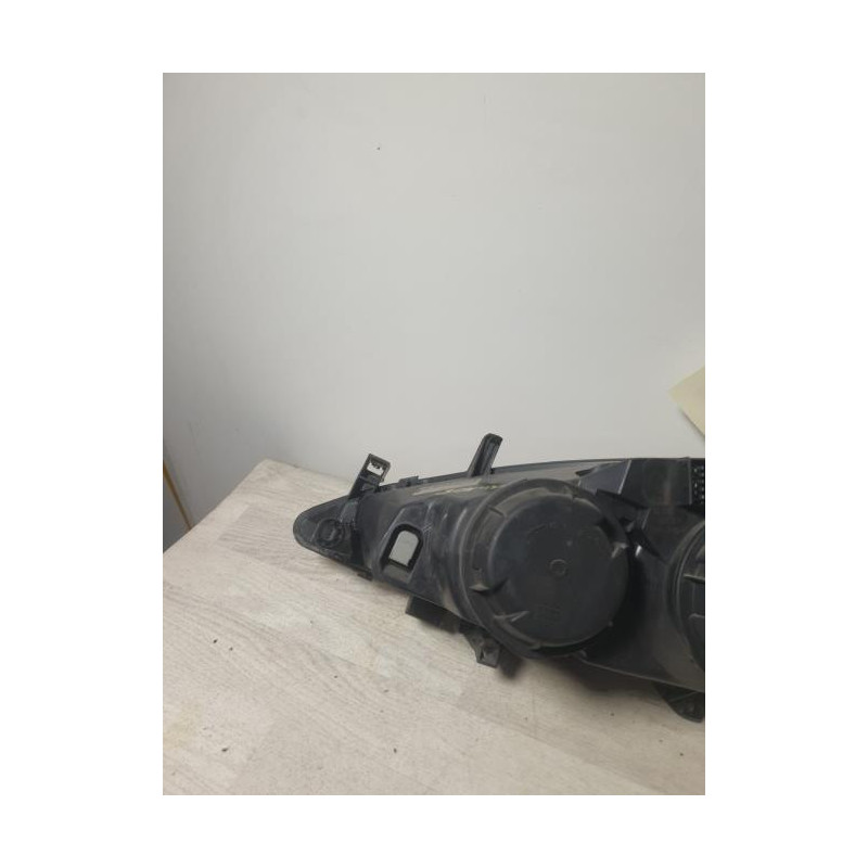 Optique avant principal droit (feux)(phare) PEUGEOT 307 PHASE 1 d’occasion