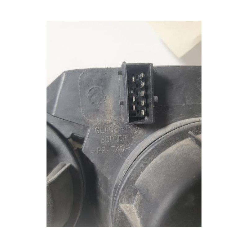 Optique avant principal droit (feux)(phare) PEUGEOT 307 PHASE 1 d’occasion