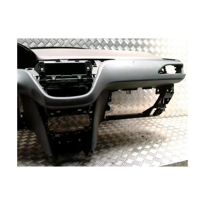 Tableau de bord PEUGEOT 208 1 PHASE 2 d’occasion
