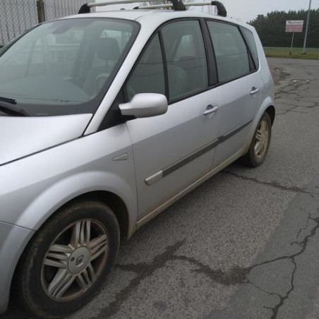 Bas volet avant RENAULT SCENIC 2 PHASE 1 d’occasion