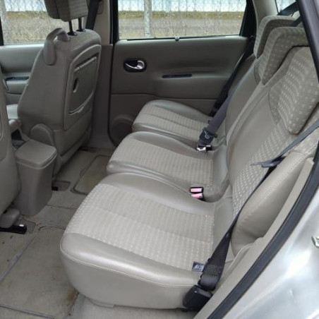 Bas volet avant RENAULT SCENIC 2 PHASE 1 d’occasion