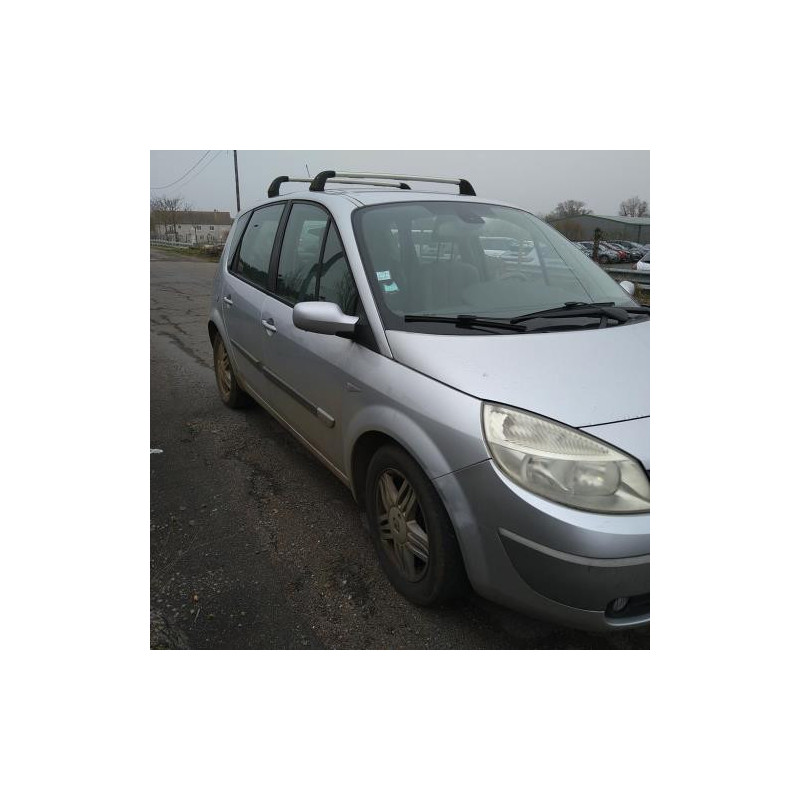 Bas volet avant RENAULT SCENIC 2 PHASE 1 d’occasion