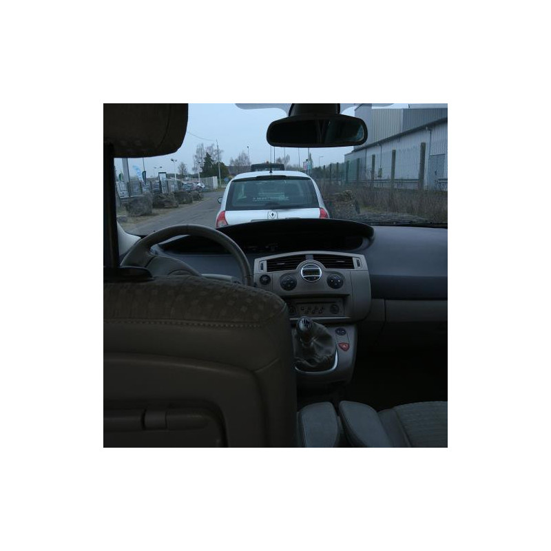 Bas volet avant RENAULT SCENIC 2 PHASE 1 d’occasion
