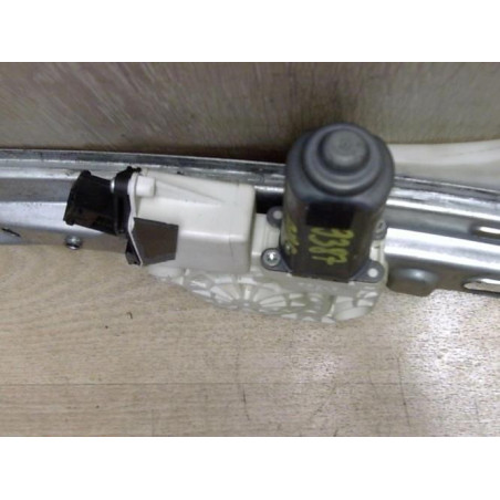Leve vitre electrique arriere gauche OPEL VECTRA C PHASE 2 BREAK d’occasion