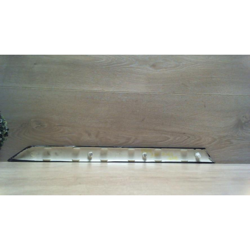 Baguette d'aile arrière gauche BMW SERIE 3 E46 PHASE 2 d’occasion