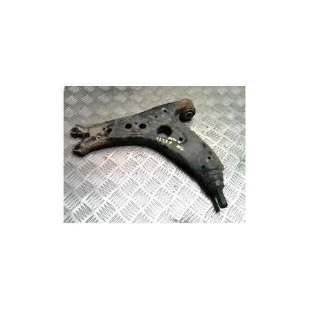 Triangle avant gauche VOLKSWAGEN POLO 4 PHASE 2 d’occasion