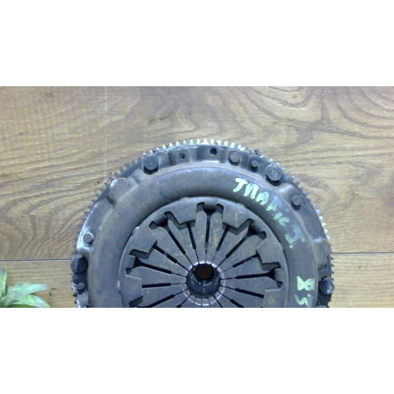 Volant moteur RENAULT TRAFIC 1 PHASE 1 d’occasion