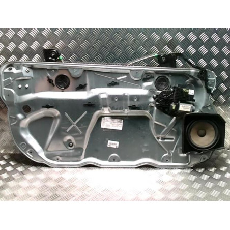 Leve vitre electrique avant gauche VOLKSWAGEN POLO 4 PHASE 2 d’occasion