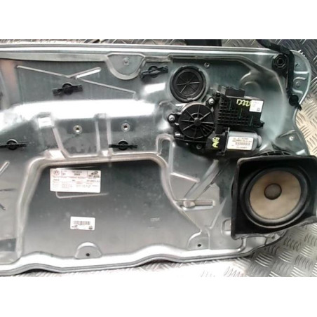 Leve vitre electrique avant gauche VOLKSWAGEN POLO 4 PHASE 2 d’occasion