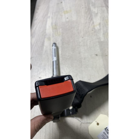 Attache ceinture arriere droit BMW SERIE 3 E90 PHASE 2 d’occasion