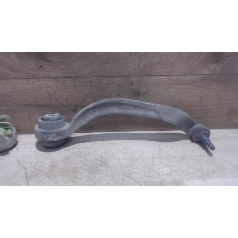 Bras de suspension superieur avant droit AUDI A6 2 PHASE 2 d’occasion