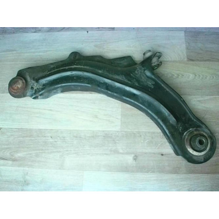 Triangle inferieur avant droit RENAULT MEGANE 2 PHASE 1 d’occasion