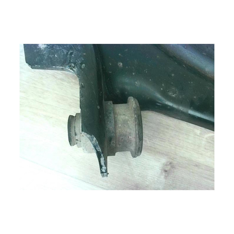 Triangle inferieur avant droit RENAULT MEGANE 2 PHASE 1 d’occasion