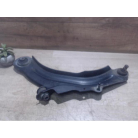 Triangle avant gauche PEUGEOT 205 PHASE 2 d’occasion