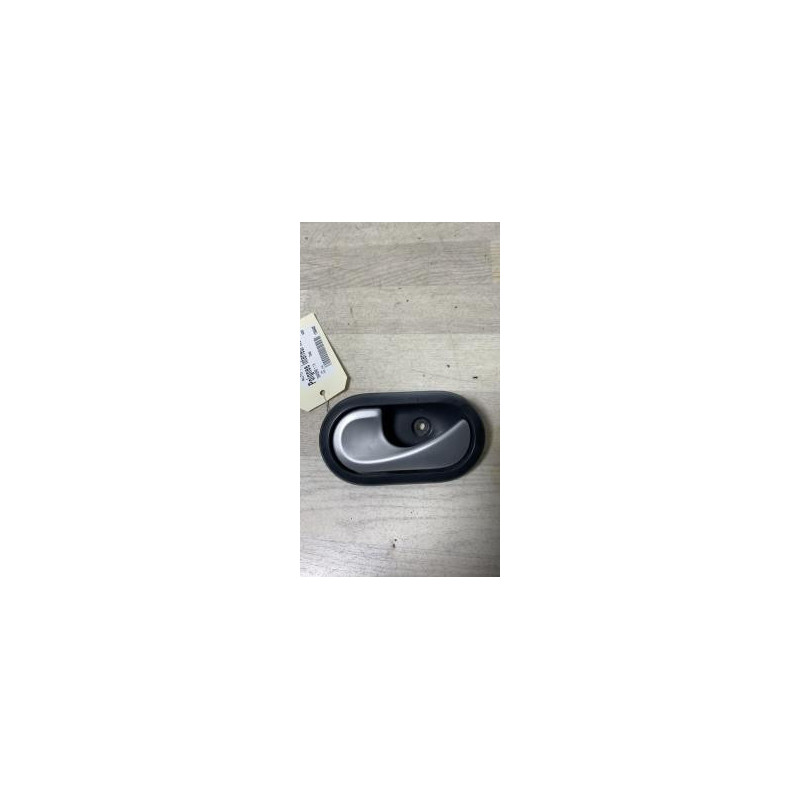 Poignee interieur avant gauche DACIA SANDERO 1 d’occasion