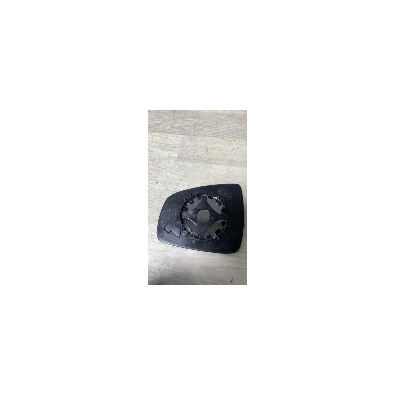 Glace retroviseur droit DACIA SANDERO 1 d’occasion