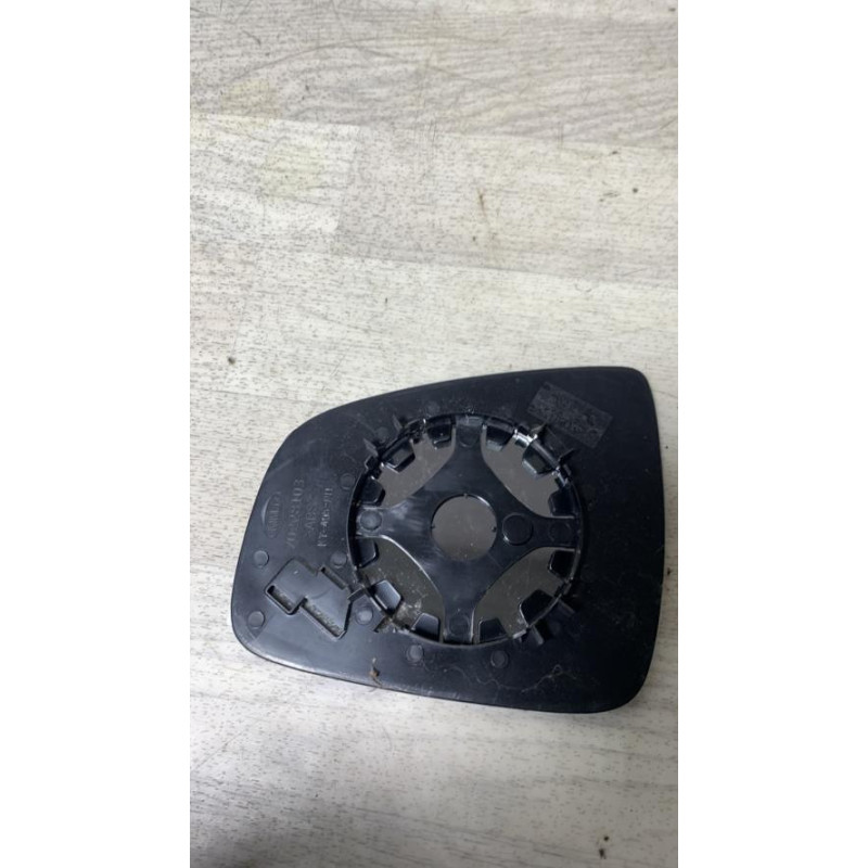 Glace retroviseur droit DACIA SANDERO 1 d’occasion
