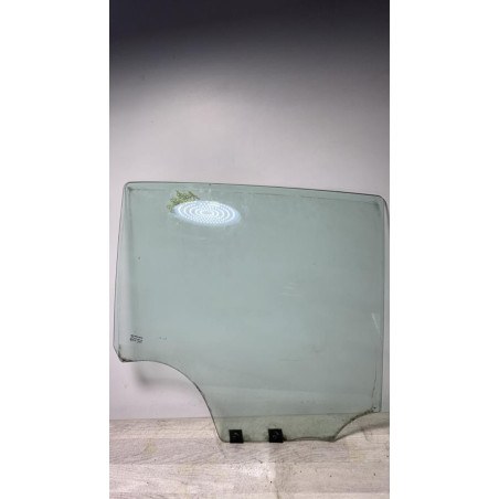 Vitre arriere droit DACIA SANDERO 1 d’occasion