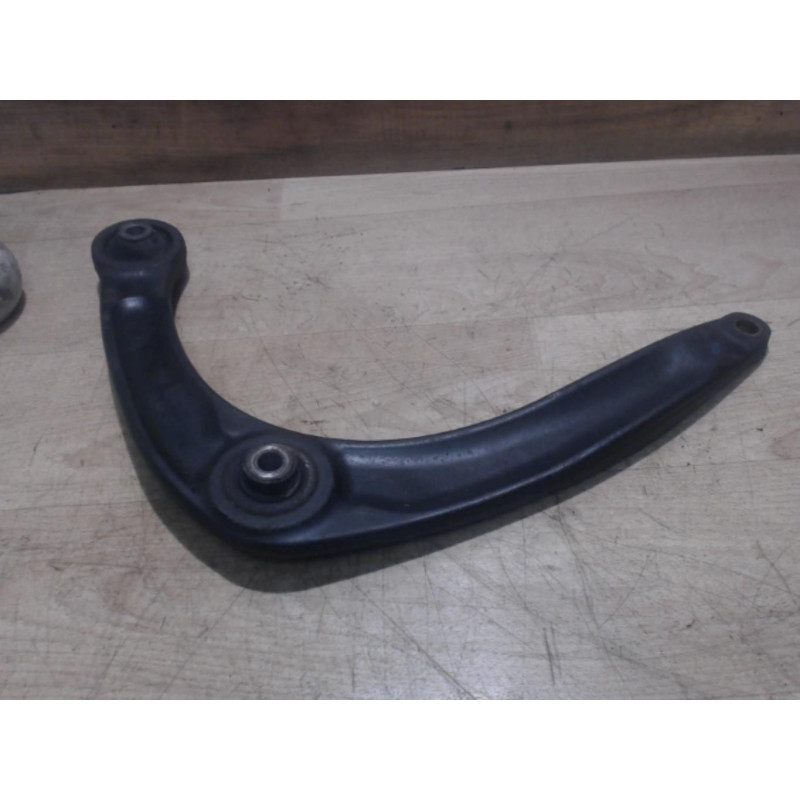 Triangle avant droit CITROEN C4 PICASSO 1 d’occasion
