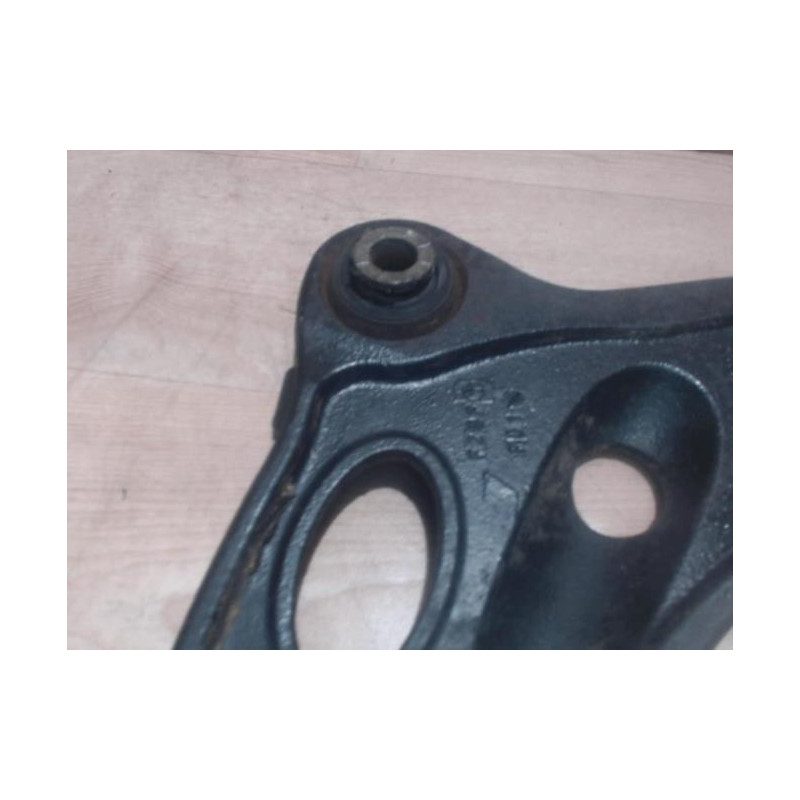 Triangle avant gauche RENAULT TRAFIC 2 PHASE 2 d’occasion