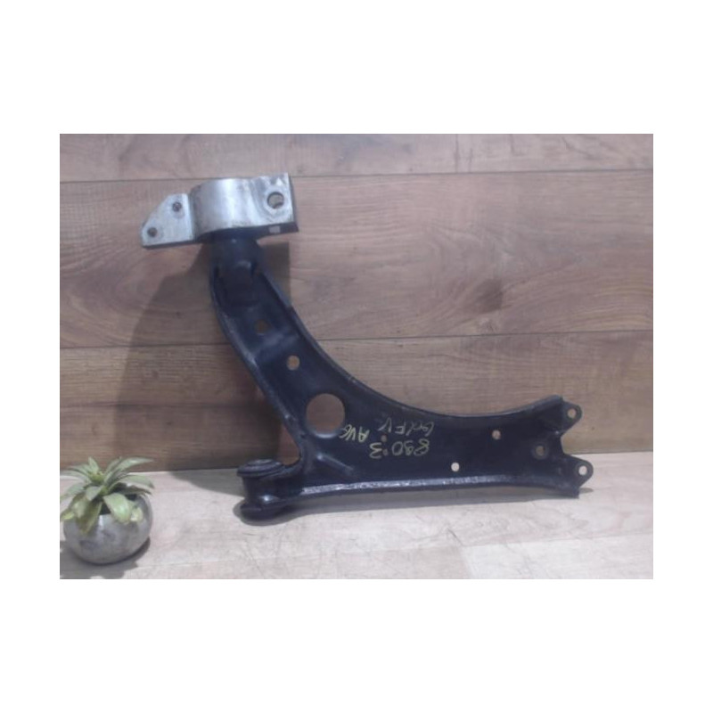 Triangle avant gauche VOLKSWAGEN GOLF 5 d’occasion