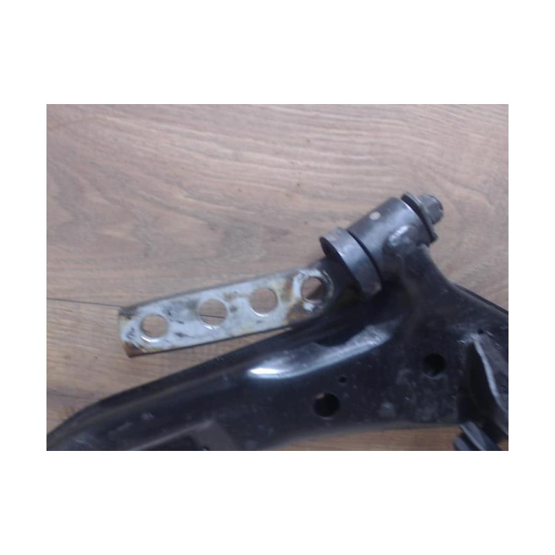 Triangle avant droit NISSAN ALMERA TINO PHASE 1 d’occasion