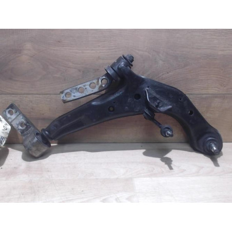 Triangle avant droit NISSAN ALMERA TINO PHASE 1 d’occasion