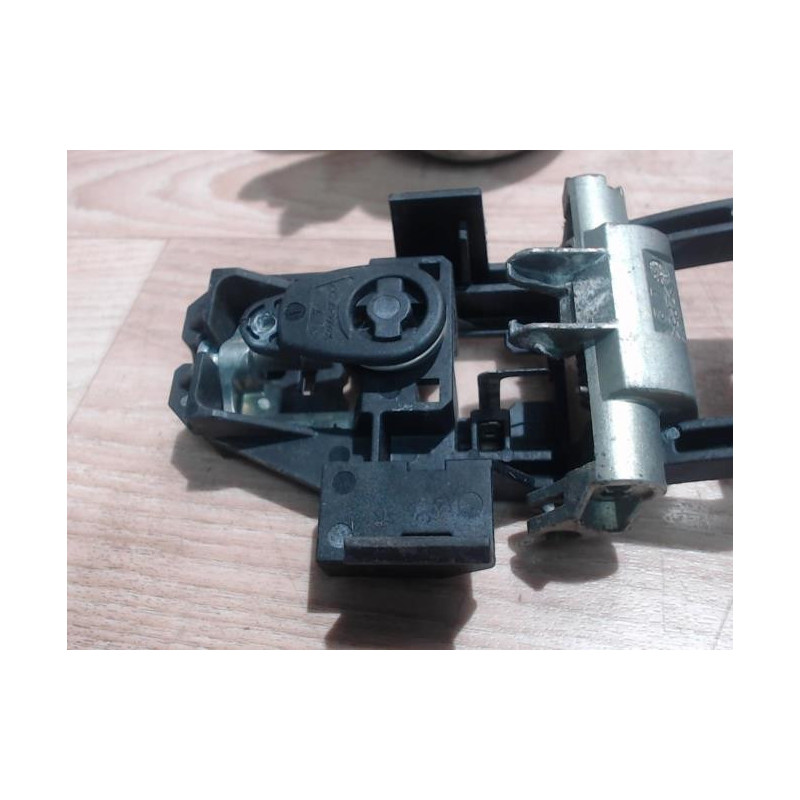 Support poignee porte avant gauche FORD S-MAX 1 PHASE 1 d’occasion