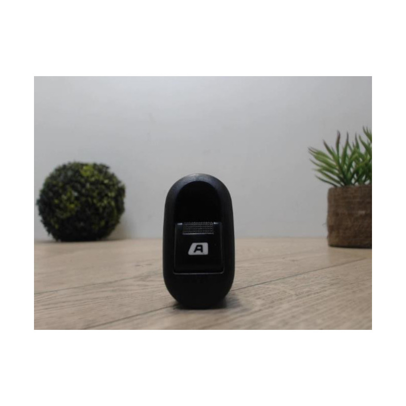 Interrupteur de leve vitre avant gauche CITROEN C2 PHASE 1 d’occasion