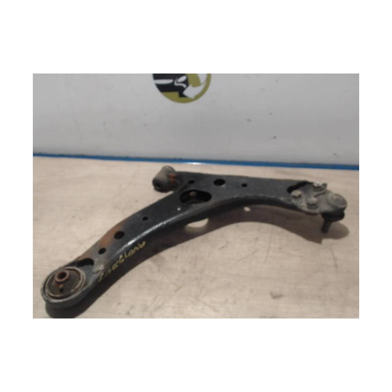 Triangle avant gauche TOYOTA RAV4 2 PHASE 1 d’occasion