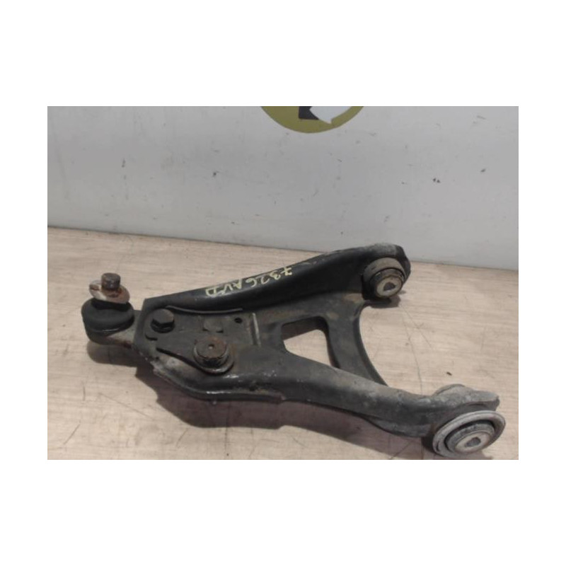 Triangle avant droit RENAULT KANGOO 1 PHASE 2 d’occasion