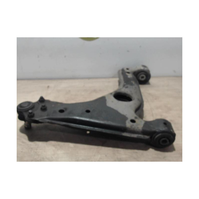 Triangle avant gauche OPEL ZAFIRA A PHASE 1 d’occasion