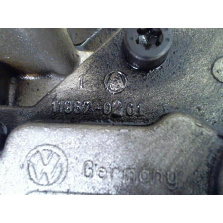 Pompe à huile VOLKSWAGEN GOLF 4 d’occasion