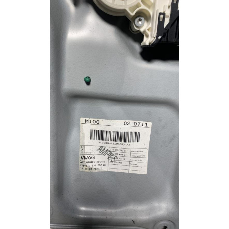 Leve vitre electrique arriere droit VOLKSWAGEN TOURAN 1 PHASE 1 d’occasion