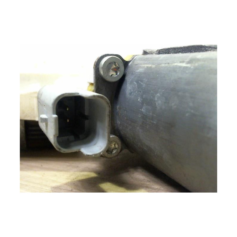 Leve vitre electrique avant gauche NISSAN MICRA 3 PHASE 1 d’occasion