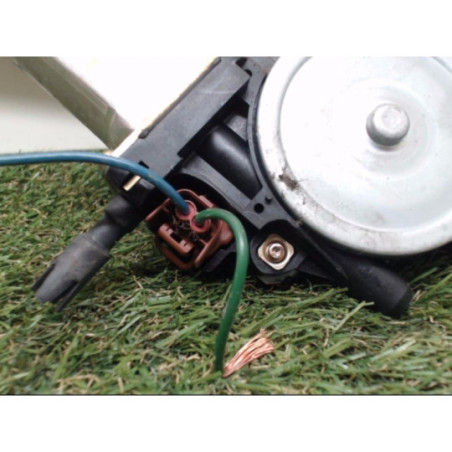 Leve vitre electrique arriere gauche NISSAN ALMERA 2 PHASE 1 d’occasion